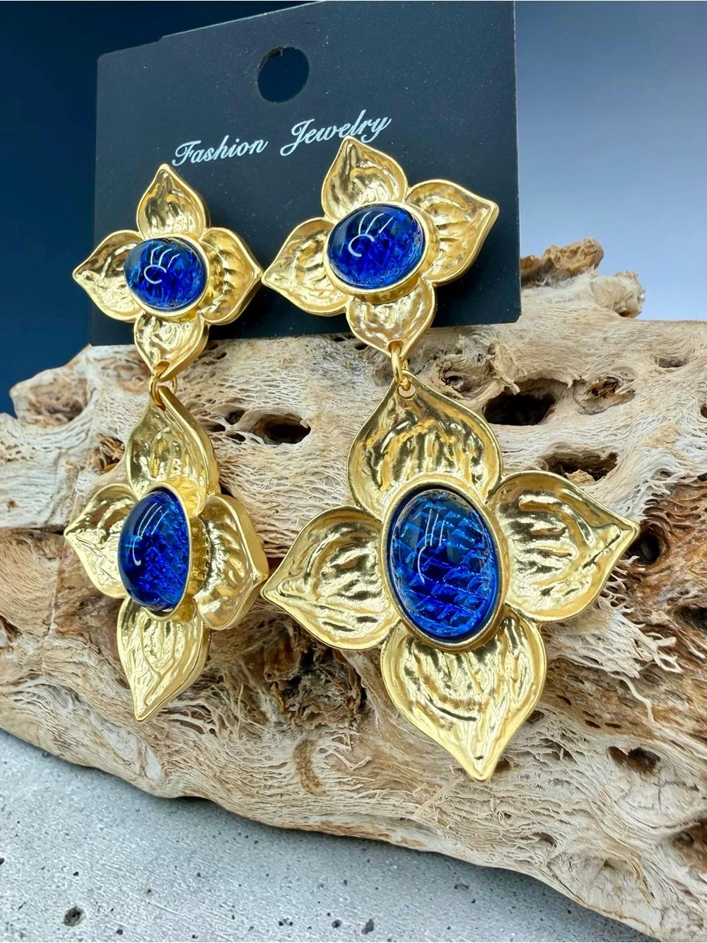 Kenneth Jay Lane KJL Gold Tone Blue Glass Floral Dangle Earrings 2.75” Glamorous